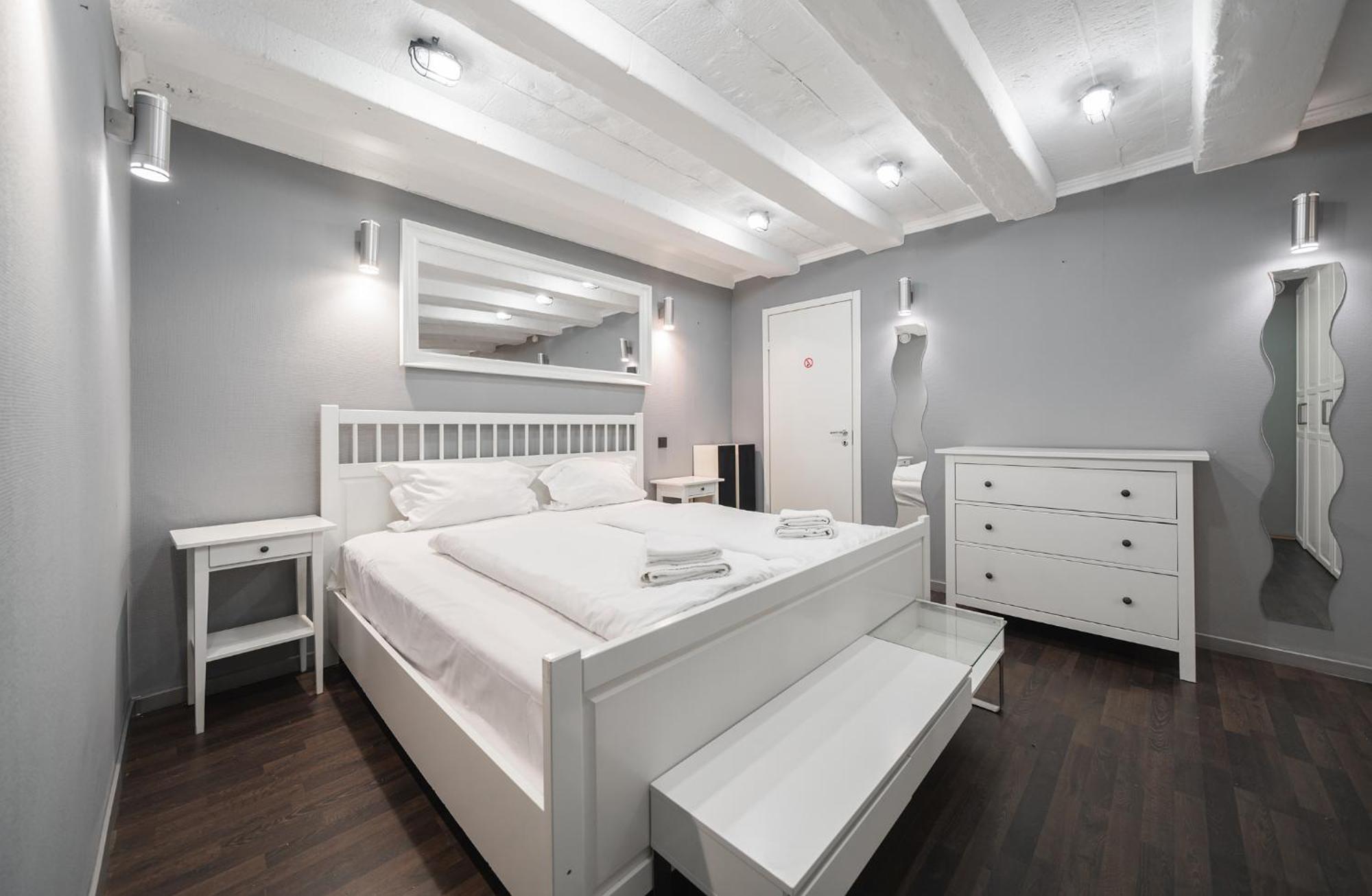וילנה Islandijos Self Check-In Basement Apartments מראה חיצוני תמונה
